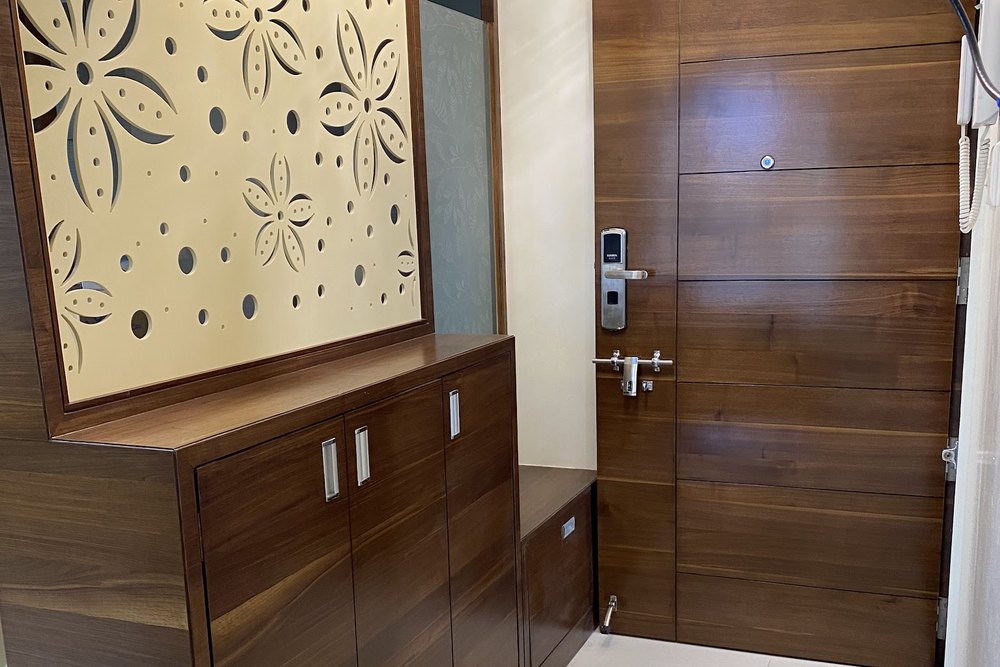 Carved Panel & Door Polish in Pune